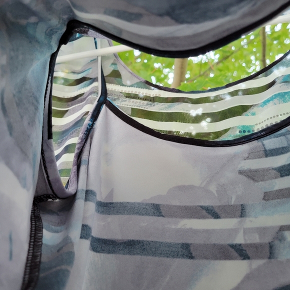 Alfani Medium multi Aqua pattern flutter sleeve mesh chiffon lined blouse - Picture 5 of 7